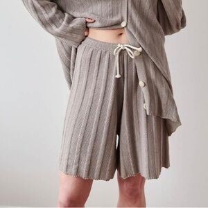 Wol hide wide rib shorts